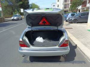 Image 21/33 of Jaguar XJ6 3.2 Executive (1995)