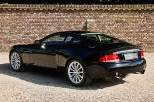 Image 12/50 de Aston Martin V12 Vanquish (2002)