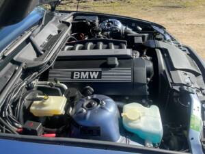 Imagen 11/12 de BMW 323i (1999)