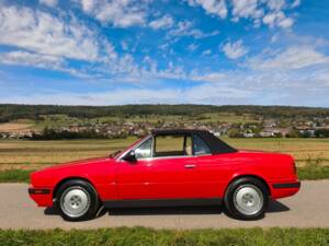 Image 4/29 of Maserati Spyder (1992)