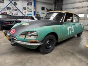 Image 1/28 de Citroën ID 20 (1970)