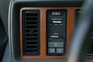 Immagine 39/50 di Cadillac Seville (1988)