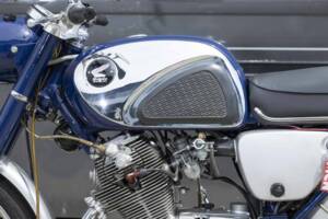 Image 28/39 of Honda CB 72 (1960)