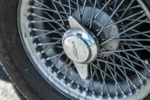 Image 44/50 de Jaguar E-Type (1968)