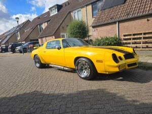 Image 2/6 of Chevrolet Camaro Berlinetta (1980)
