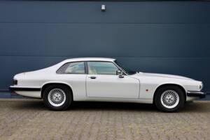 Image 2/29 of Jaguar XJS 4.0 (1991)