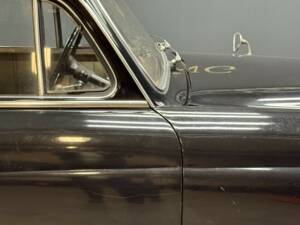 Image 39/50 of Mercedes-Benz 220 S (1955)