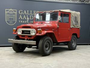 Immagine 41/50 di Toyota Land Cruiser FJ 40 (1975)