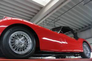 Image 11/50 of Jaguar XK 120 SE OTS (1954)