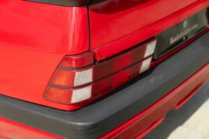 Image 18/47 of Alfa Romeo 75 1.6 (1991)