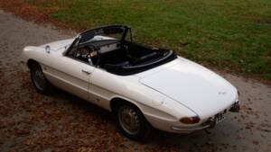 Image 40/50 de Alfa Romeo 1600 Spider Duetto (1967)