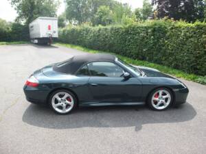 Bild 34/73 von Porsche 911 Carrera 4S (2004)