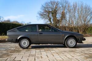 Bild 5/50 von Alfa Romeo GTV 6 2.5 (1981)