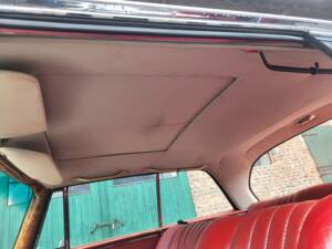 Image 33/49 de Mercedes-Benz 250 SE (1966)
