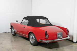 Bild 23/77 von Alfa Romeo 2000 Spider (1961)