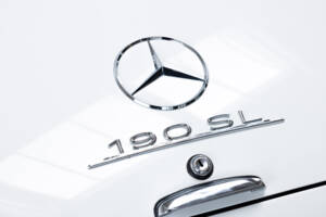 Afbeelding 26/31 van Mercedes-Benz 190 SL (1961)