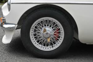 Image 14/50 of MG MGB (1972)