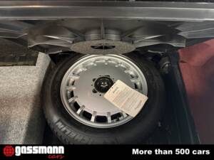 Image 12/12 de Mercedes-Benz 500 SL (1991)