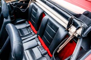 Image 26/42 of Ferrari Mondial T (1990)