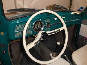 Image 42/81 of Volkswagen Beetle 1200 (1965)