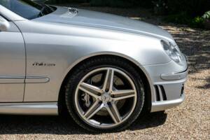 Afbeelding 34/34 van Mercedes-Benz CLK 63 AMG (2007)