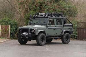 Image 32/50 de Land Rover Defender 110 Crew Cab SE (2010)