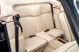 Afbeelding 29/32 van Aston Martin V8 Vantage Volante (1988)