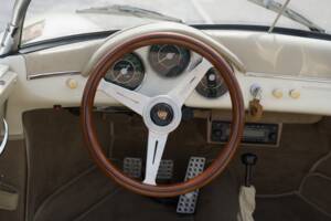 Immagine 33/49 di RCH Replicar Hellas 356 Speedster Sport (1973)