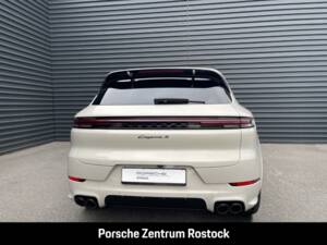 Imagen 5/32 de Porsche Cayenne Turbo E-Hybrid (2025)