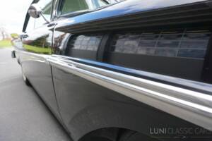 Image 36/77 of Ford Fairlane 500 Club Victoria (1958)