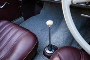 Image 16/46 of Mercedes-Benz 190 SL (1960)