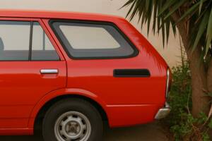 Immagine 3/11 di Toyota Corolla 1200 (1976)