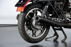Image 9/49 de Moto Guzzi 850 LeMans (1981)
