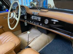 Image 15/29 de Mercedes-Benz 190 SL (1961)