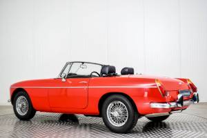 Image 21/50 de MG MGB (1973)