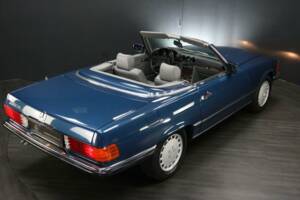 Image 6/30 of Mercedes-Benz 300 SL (1986)