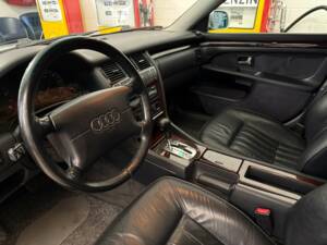 Immagine 9/17 di Audi A8 3.7 (1995)