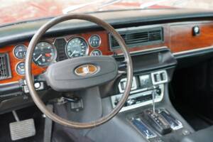 Bild 30/50 von Jaguar XJ 6 C 4.2 (1976)