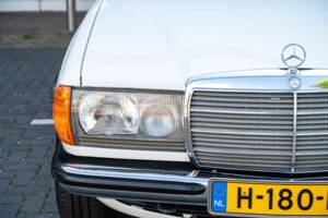 Bild 45/62 von Mercedes-Benz 280 CE (1982)