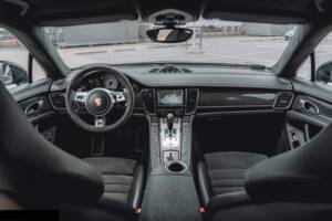 Immagine 15/19 di Porsche Panamera GTS (2014)