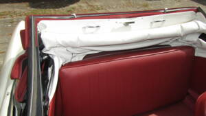 Immagine 35/45 di Volkswagen Karmann Ghia 1300 (1965)