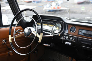 Image 15/19 of Alfa Romeo 2600 Berlina (1966)