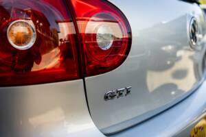Bild 23/50 von Volkswagen Golf V GTI (2006)