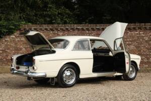 Image 7/50 of Volvo P 123 GT (1969)