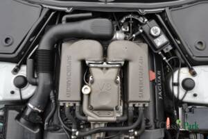 Image 15/50 of Jaguar XKR &quot;Silverstone&quot; (2000)