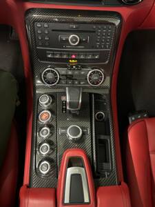 Image 13/32 of Mercedes-Benz SLS AMG GT Roadster (2013)