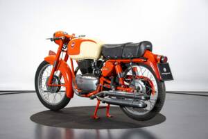 Bild 2/50 von Gilera 175 Sport (1956)