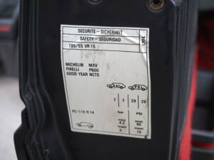 Bild 46/50 von Peugeot 205 GTi 1.9 (1988)