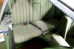 Image 15/22 of Mercedes-Benz 280 CE (1983)