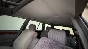 Bild 32/81 von Mercedes-Benz 250 TD (1992)